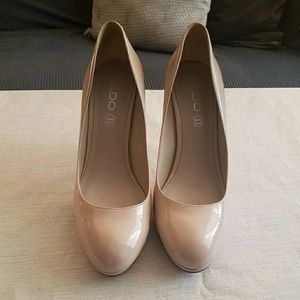 Aldo nude patent leather 7.5 heels